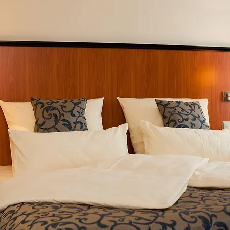 Carls Hotel