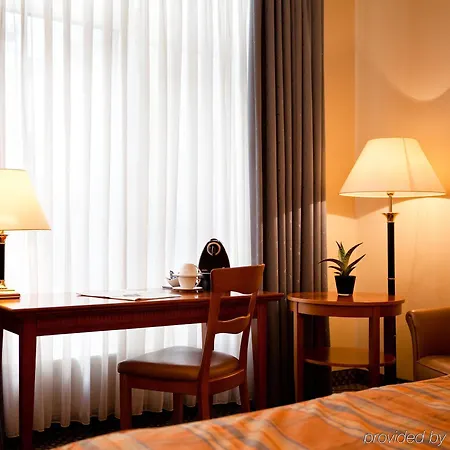 Carls Hotel